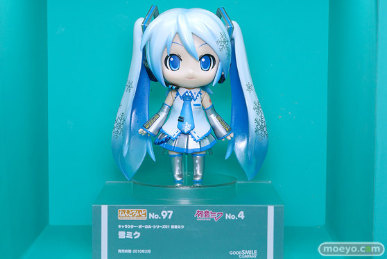 ねんどろいど 初音ミク 100番記念展示会　ねんどろいど 初音ミク 100番目の冒険Ver. フィギュア 50