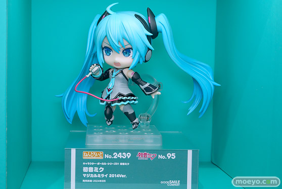 ねんどろいど 初音ミク 100番記念展示会　ねんどろいど 初音ミク 100番目の冒険Ver. フィギュア 80