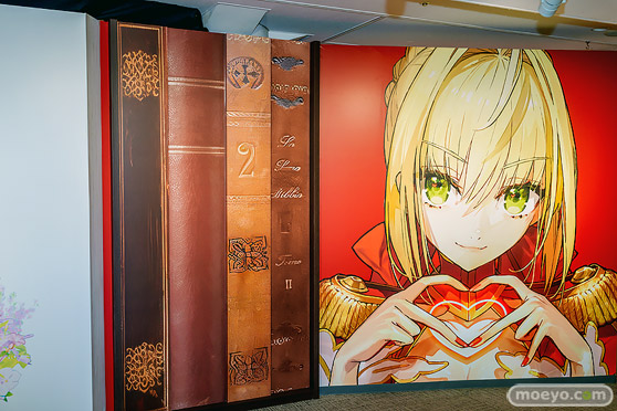 ワダアルコ展 Fate & Fate/EXTRA ART WORKS -flower parade-　会場の様子 02