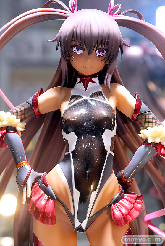 秋葉原の新作フィギュア展示の様子 あみあみラジオ会館　22