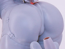 【WF2025夏】SUEスーエさんイラストを元に立体化！SIKI ANIM新作美少女フィギュア「シャンパンとバニーガール・ローゼ」監修中原型が展示！