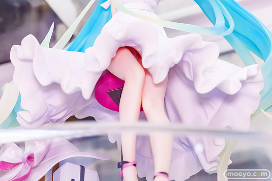 秋葉原の新作フィギュア展示の様子 2025年11月15日 あみあみ レーシングミク エル アーリャ　03